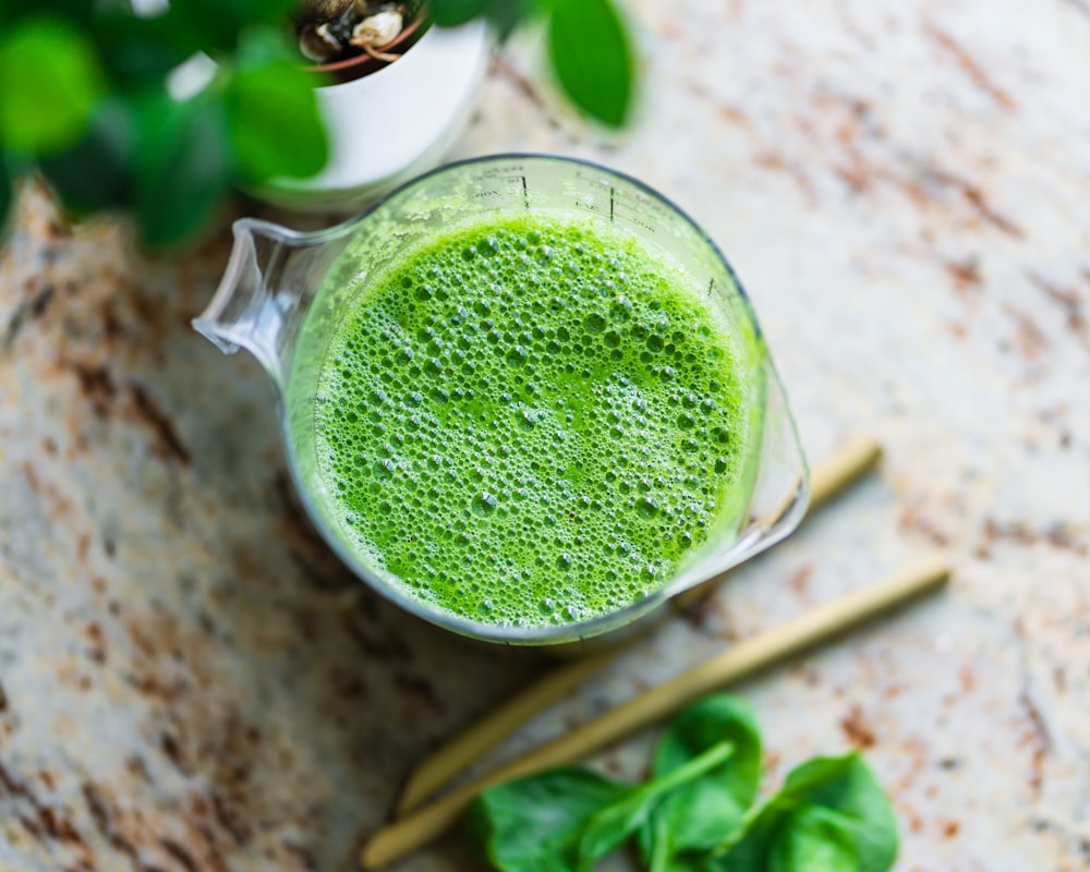 Tropischer Ananas-Coconut-Smoothie